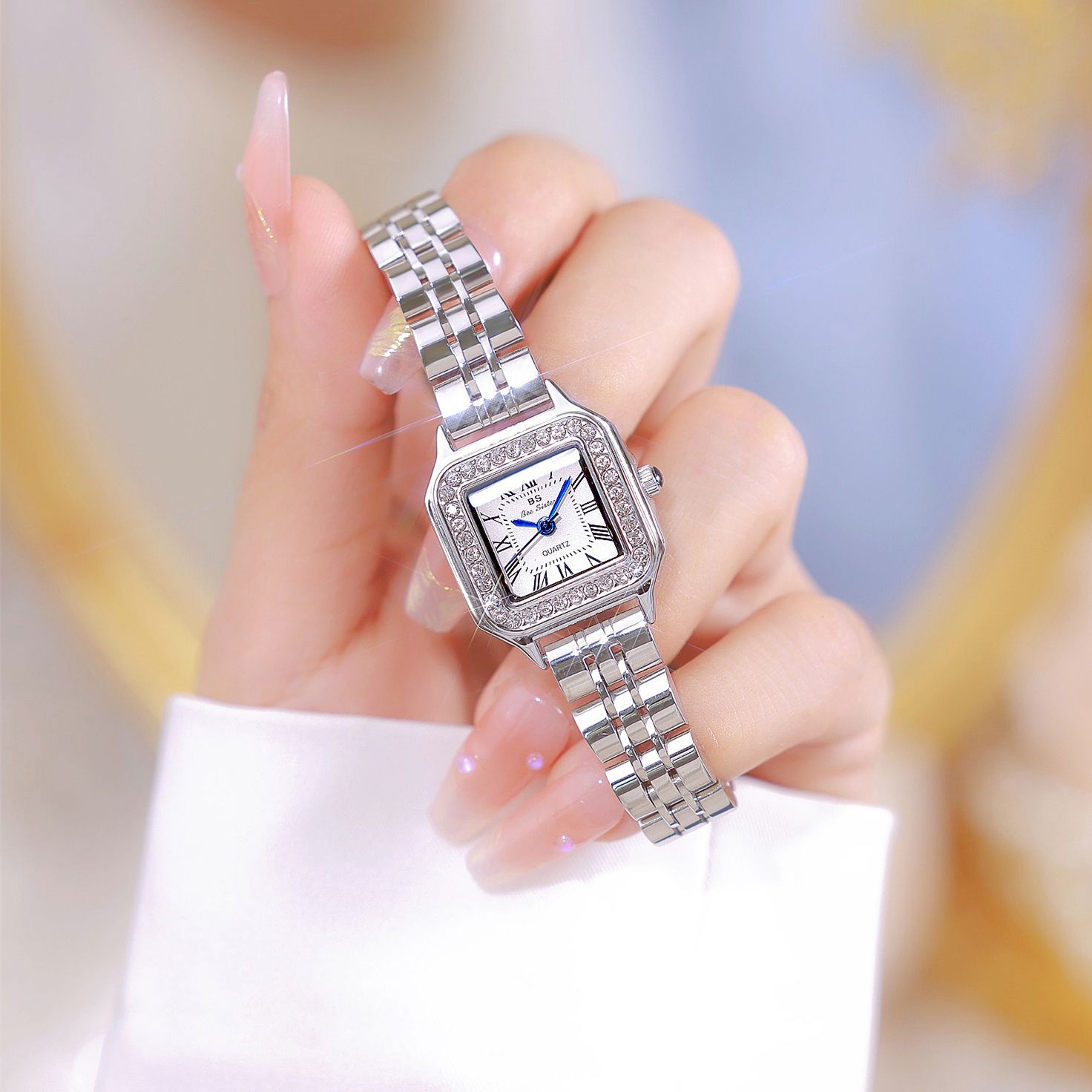Dameshorloge Luxe merk INS roe - Luxury Watch Cartier recensie en prijs