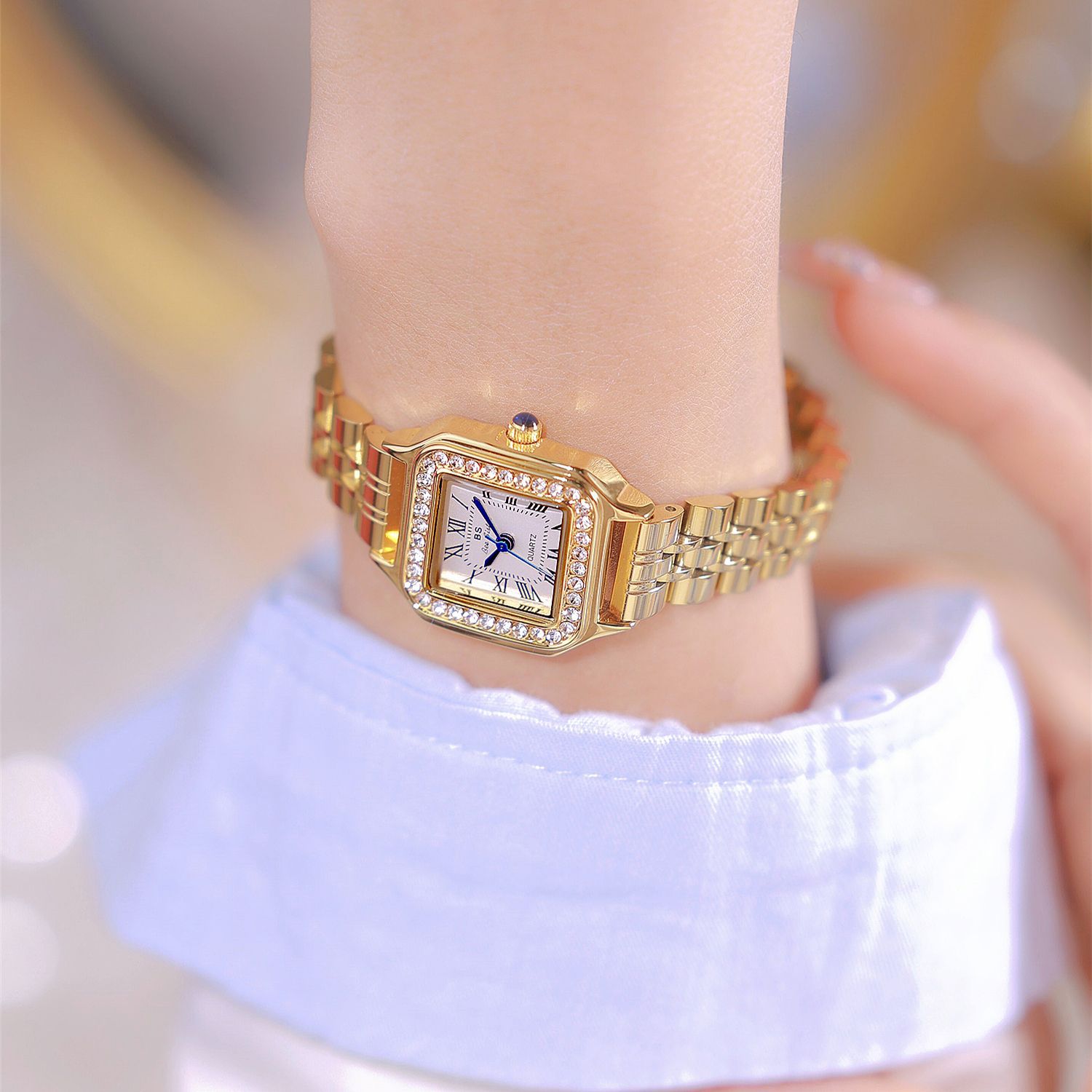 Dameshorloge Luxe merk INS roe - Luxury Watch Cartier recensie en prijs